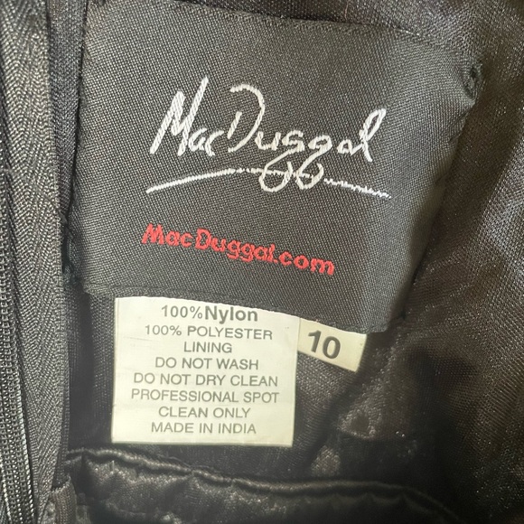 NWOT MAC DUGGAL Floral Stained Glass Roses Sequin Beaded Gown Black Size 10 - Picture 6 of 8